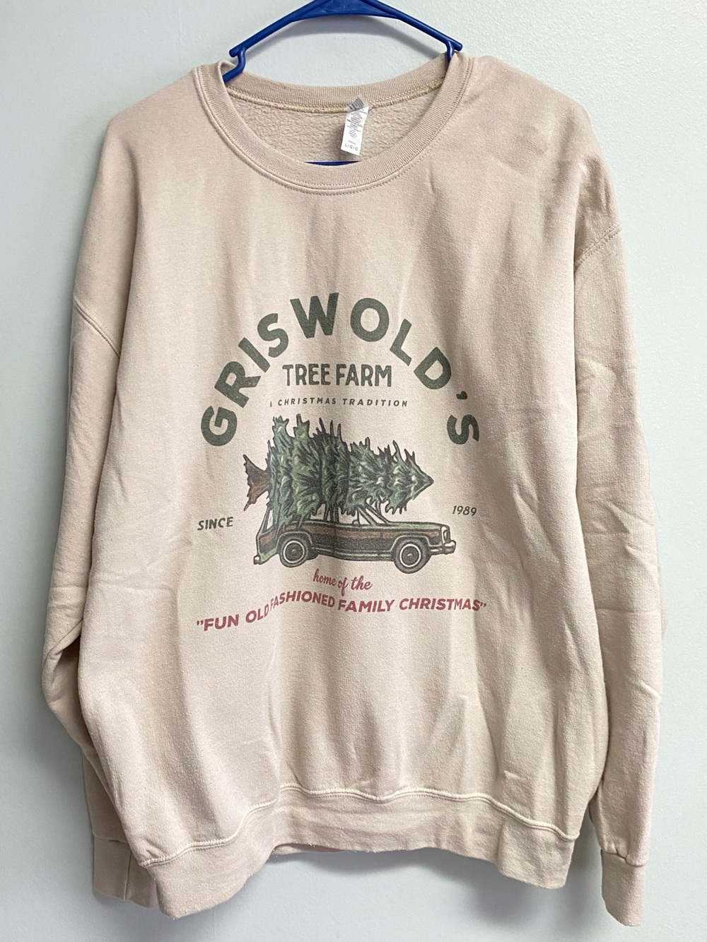 HOLIDAY "GRISWOLD'S" SWEATSHIRT - LARGE
